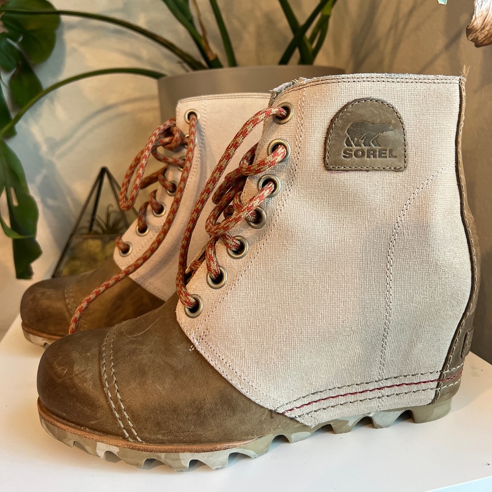 Sorel Ankle Boots in Brown and Cream